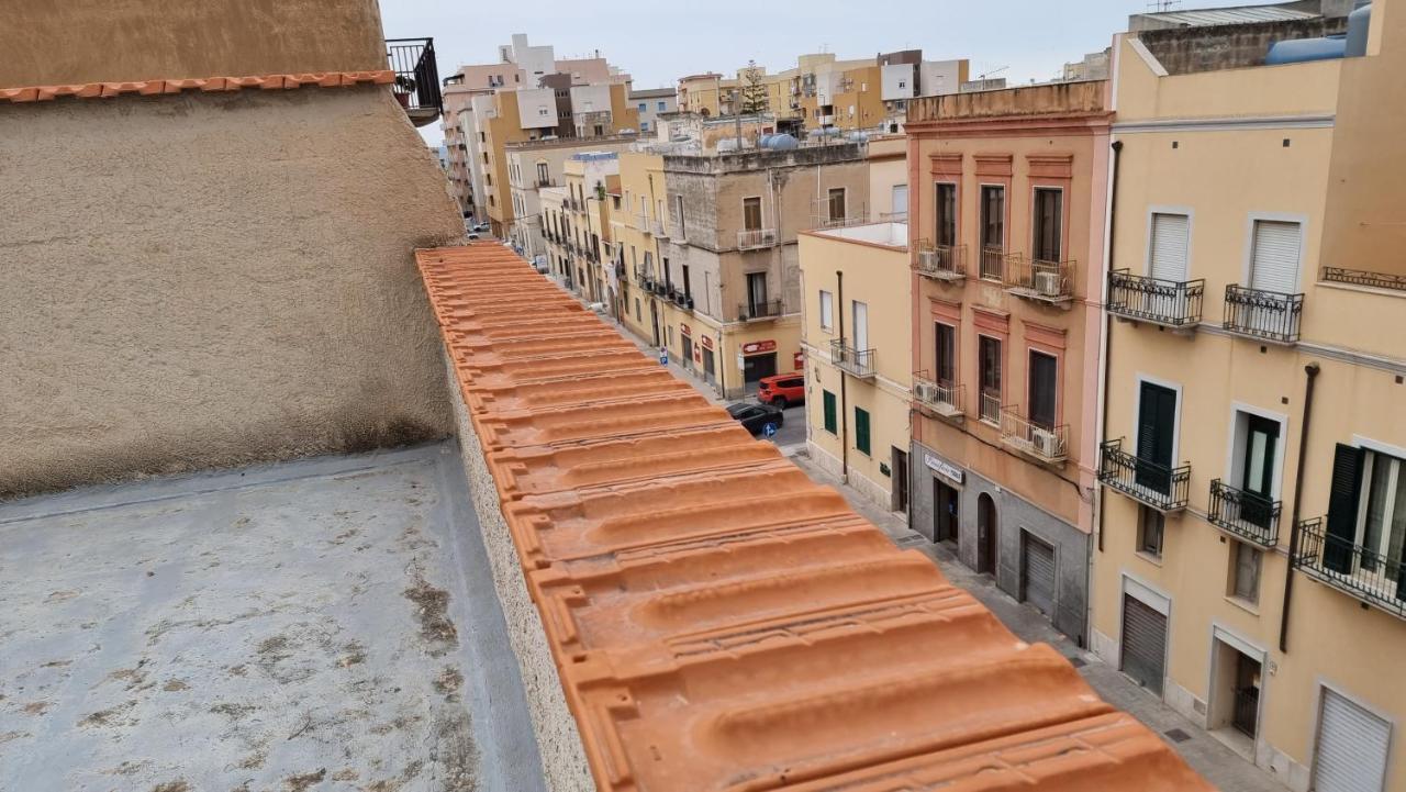 Appartamento Le Tre Rose Trapani Luaran gambar