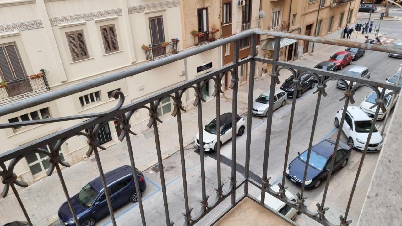 Appartamento Le Tre Rose Trapani Luaran gambar